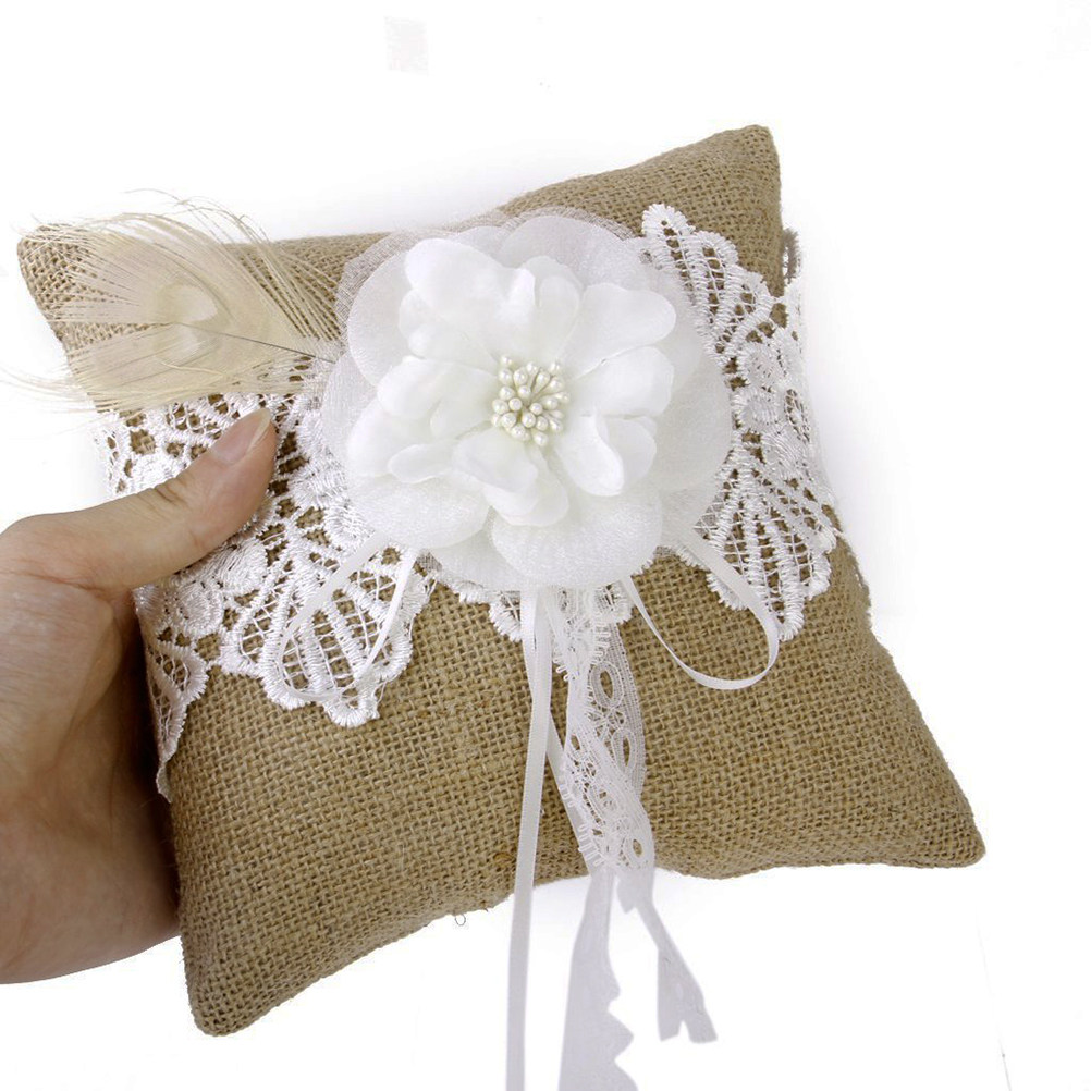 หมอนใส่แหวนแต่งงานขนาด 20x20 ซ - Ring Bearer Pillow บทวิจารณ์และราคา